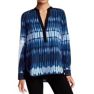 Vince Blue Shibori Tie Dye Silk V Neck Roll Tab Sleeve Blouse Top Designer Sz 6